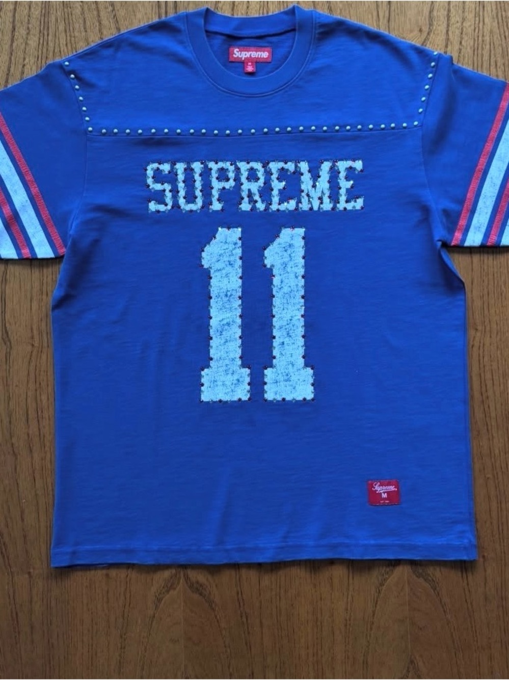 Supreme Blue Men Graphic Tee with Light Blue Accents